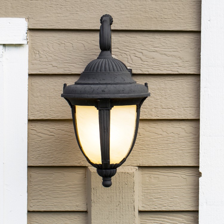 Outdoor Lighting in Omaha, Nebraska