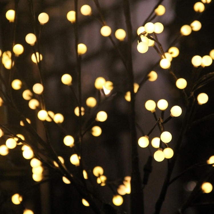 Outdoor Lighting in Omaha, Nebraska